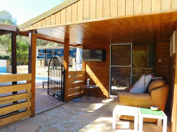 Wooden Chalet Of 173 M² In Torremendo, Spain
