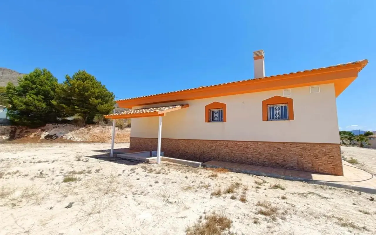Country House Of 170 M² In Macisvenda, Spain
