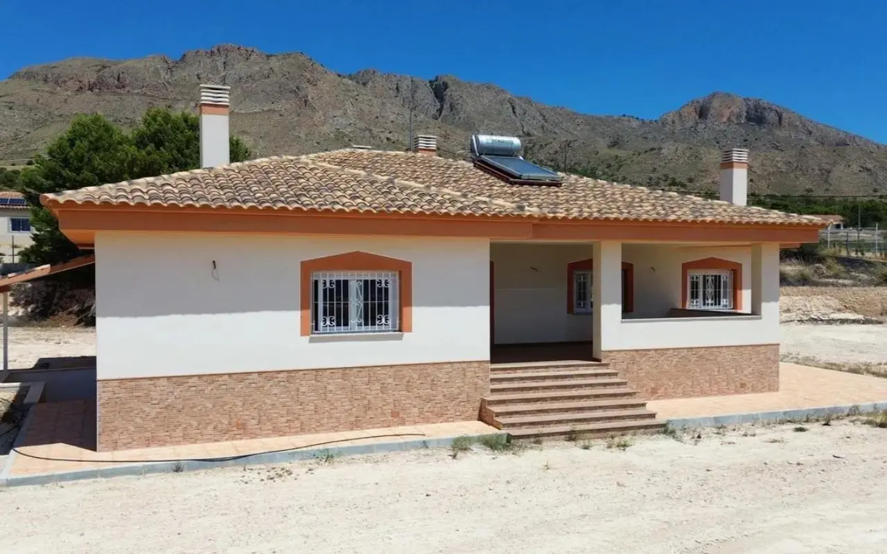 Country House Of 170 M² In Macisvenda, Spain