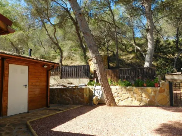 Wooden Chalet Of 173 M² In Torremendo, Spain