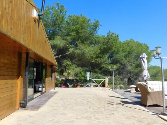 Wooden Chalet Of 173 M² In Torremendo, Spain