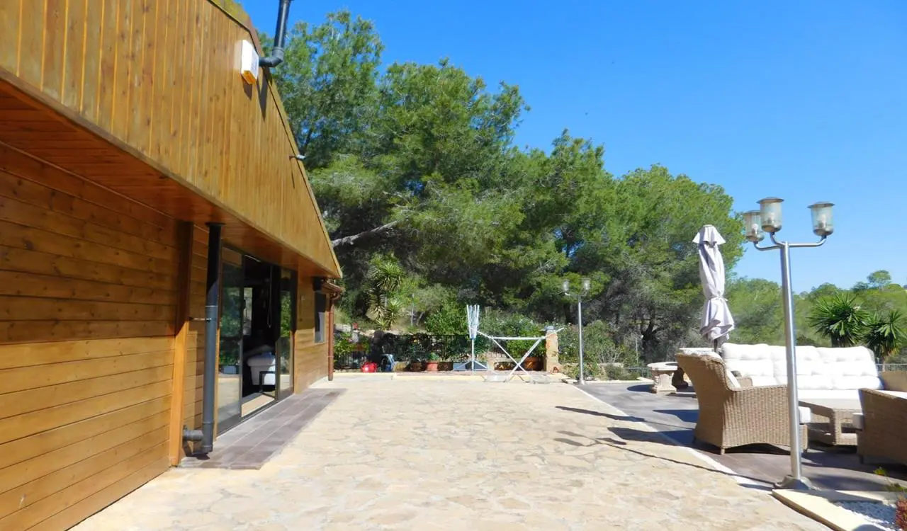 Wooden Chalet Of 173 M² In Torremendo, Spain