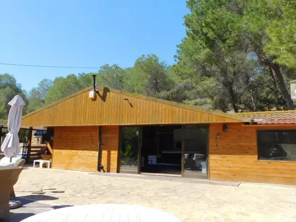 Wooden Chalet Of 173 M² In Torremendo, Spain