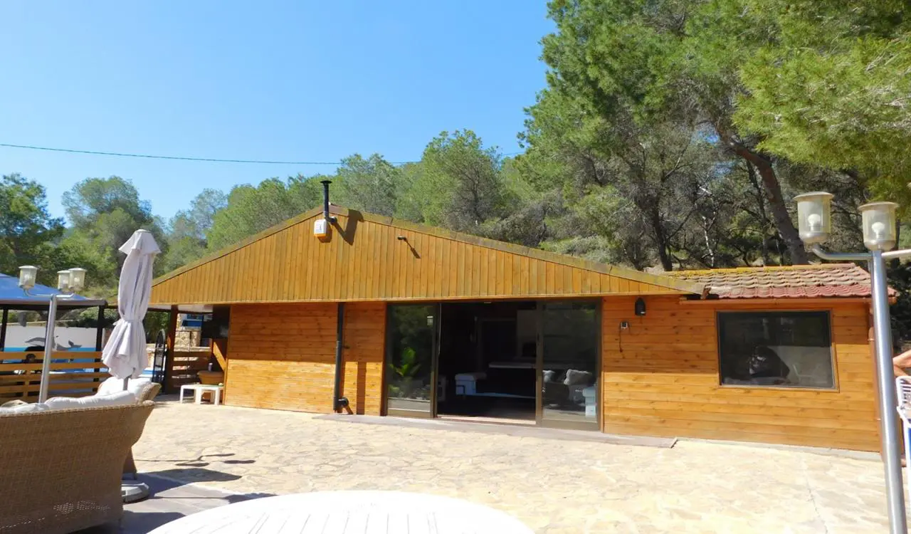 Wooden Chalet Of 173 M² In Torremendo, Spain