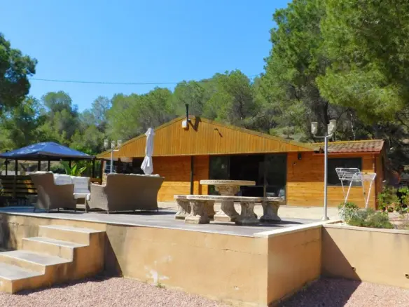 Wooden Chalet Of 173 M² In Torremendo, Spain