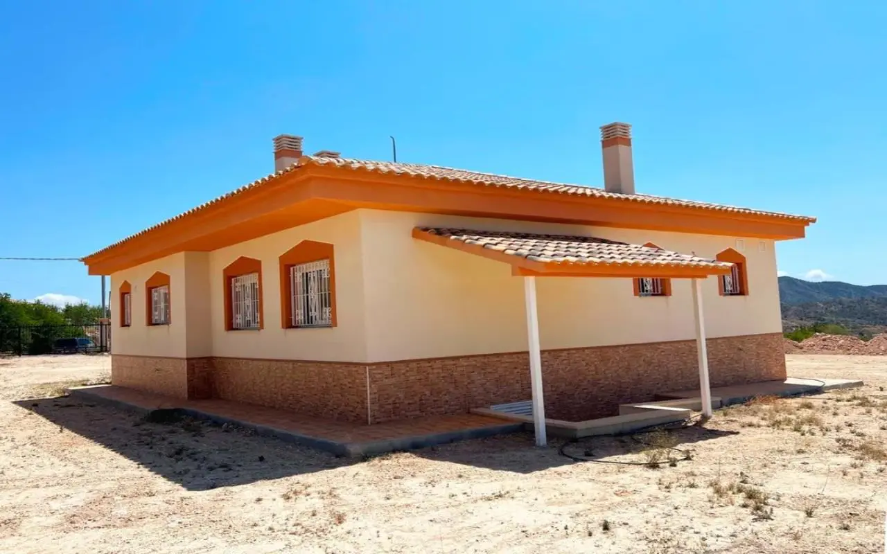 Country House Of 170 M² In Macisvenda, Spain