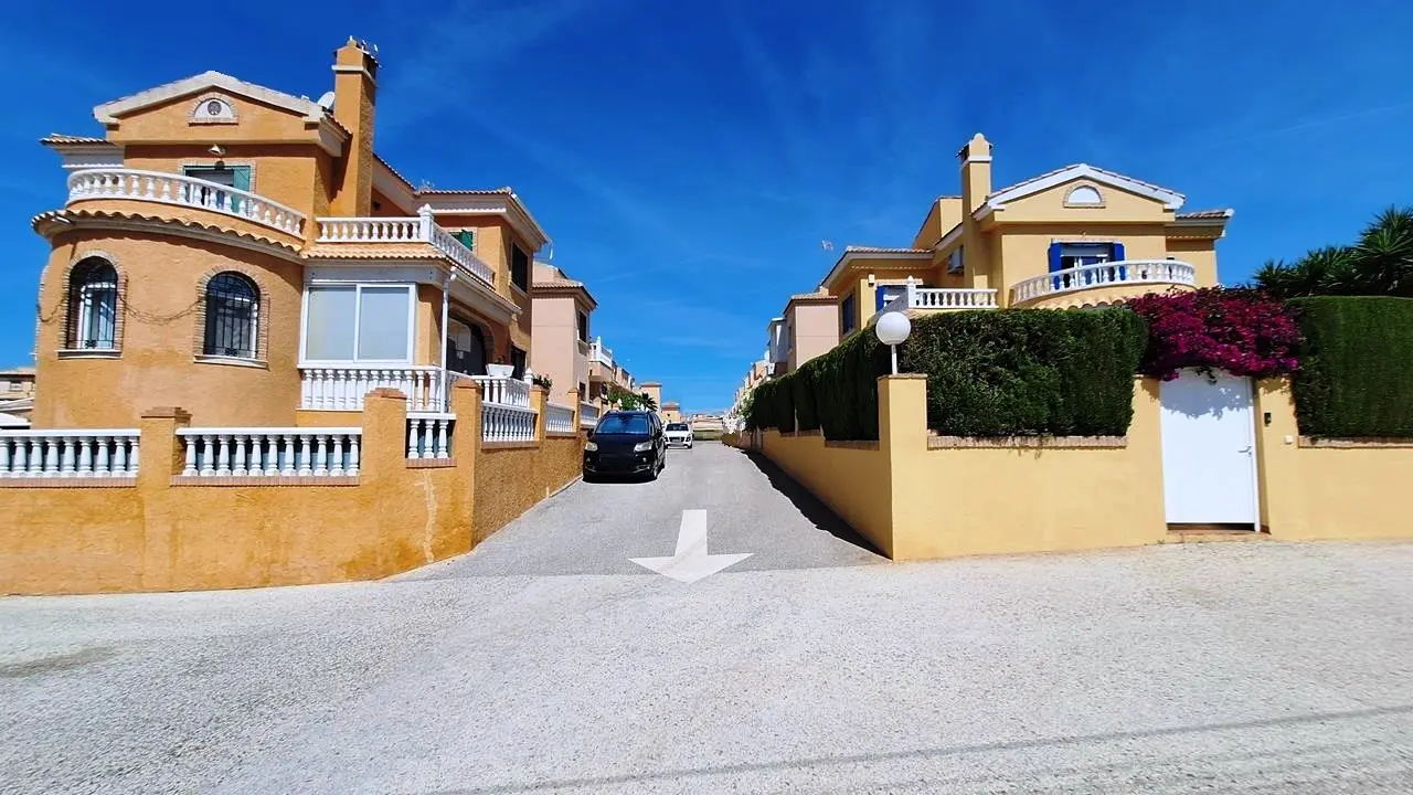 Town House Of 71 M² In Playa Flamenca, Spain