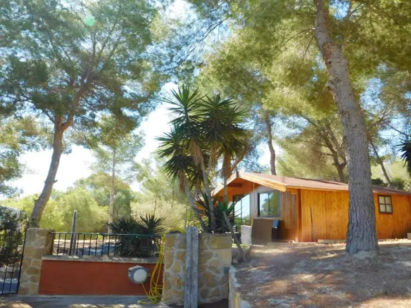 Wooden Chalet Of 173 M² In Torremendo, Spain