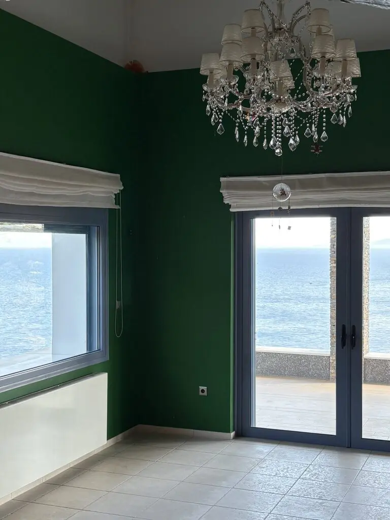 Villa Of 350 M² In Attica