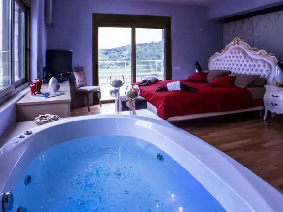 6-bedroom Villa In Archanes, Greece (300 M²)