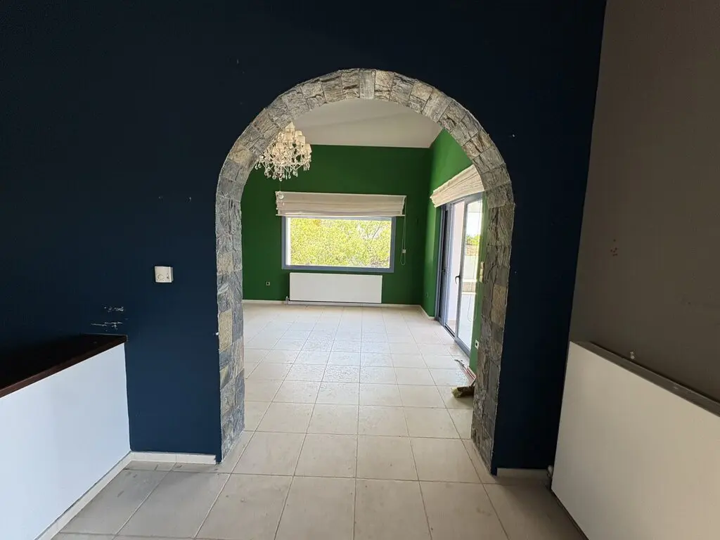 Villa Of 350 M² In Attica