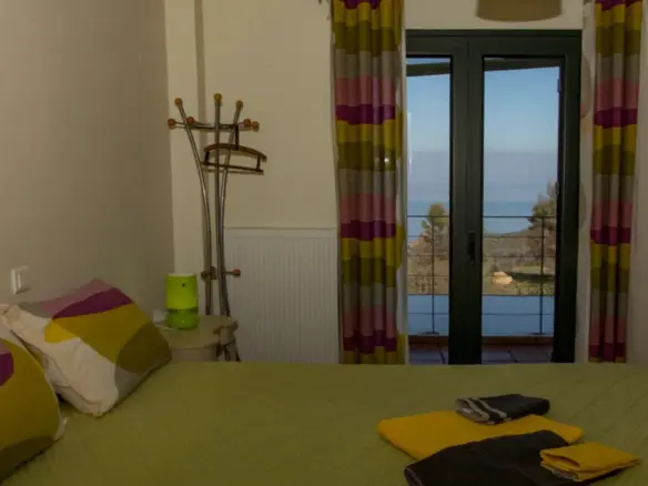 3-bedroom Maisonette In Com. Kapandriti, Greece (250 M²)