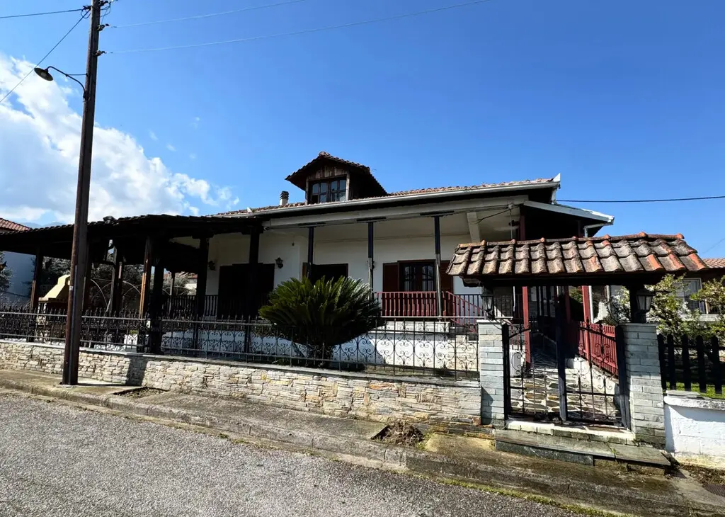 Detached House Of 100 M² On The Olympic Coast
