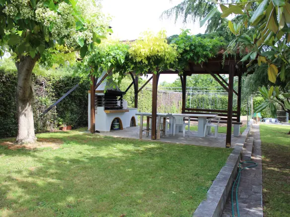 Detached House Of 205 M² On The Olympic Coast