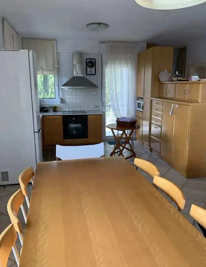 Detached House Of 205 M² On The Olympic Coast