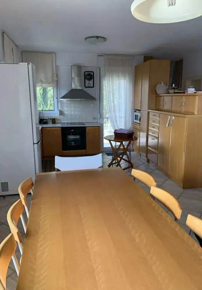 Detached House Of 205 M² On The Olympic Coast