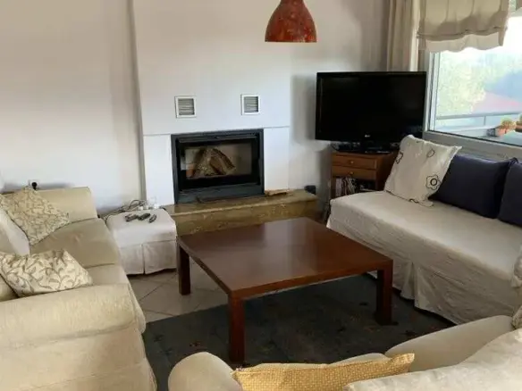 Detached House Of 205 M² On The Olympic Coast