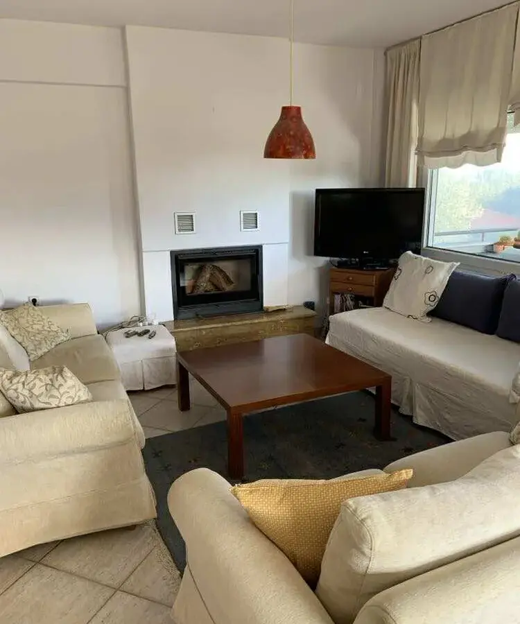 Detached House Of 205 M² On The Olympic Coast