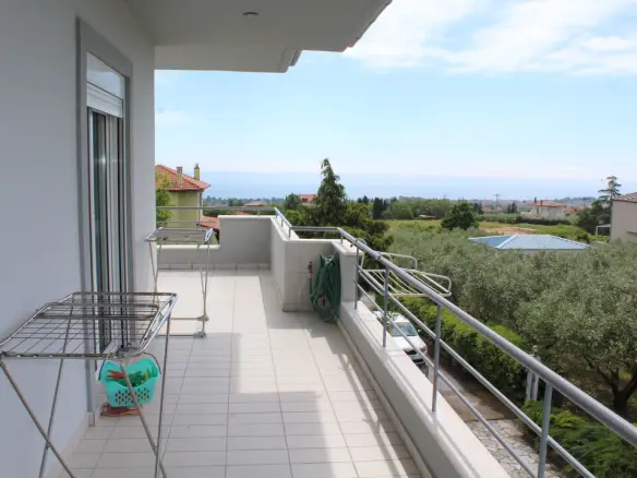 Detached House Of 205 M² On The Olympic Coast