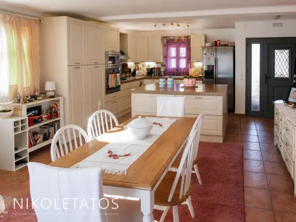 Villa Of 300 M² With Sea View In Kompothekrata, Greece