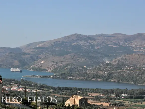 Villa Of 300 M² With Sea View In Kompothekrata, Greece