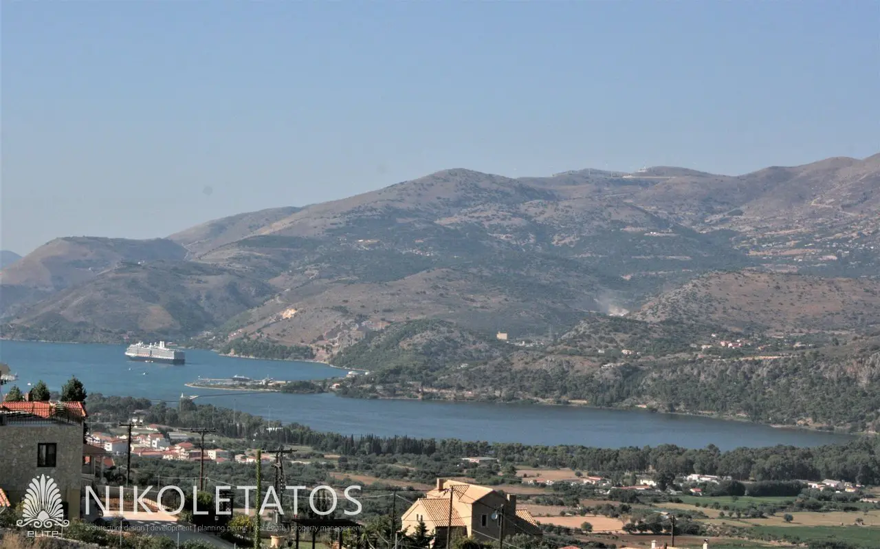 Villa Of 300 M² With Sea View In Kompothekrata, Greece
