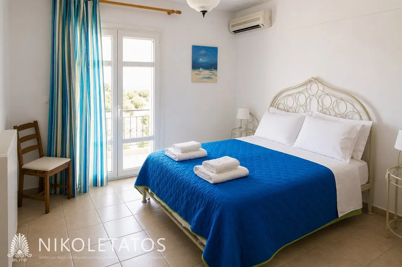 Villa Of 300 M² With Sea View In Kompothekrata, Greece