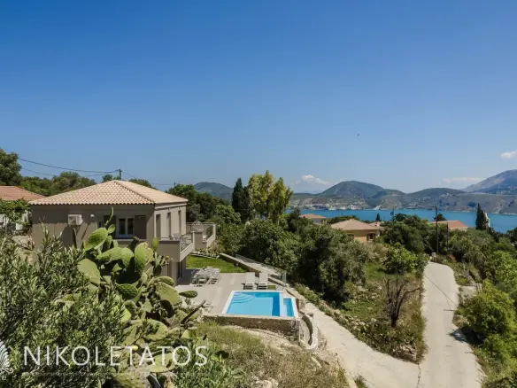 Villa Of 100 M² With Sea View In Athens