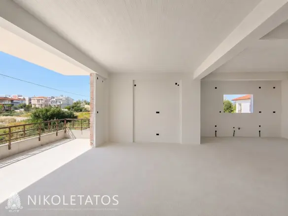 House With Garden In Greece