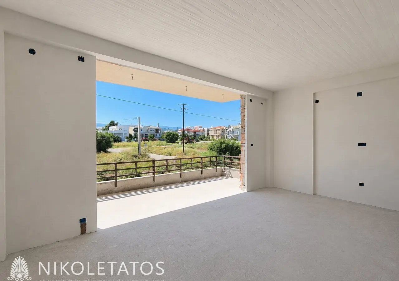 House With Garden In Greece