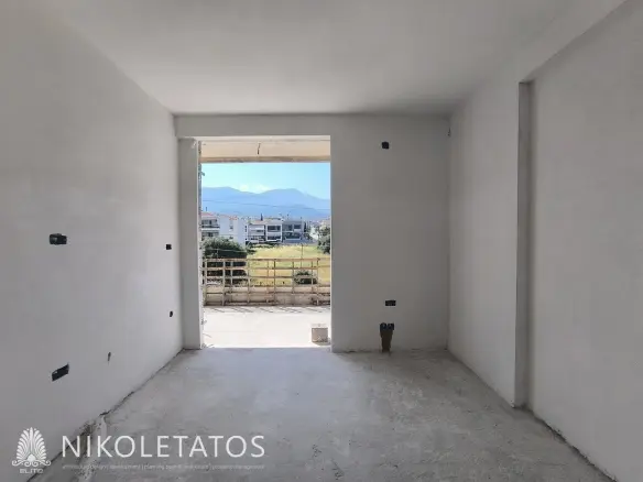 House With Garden In Greece