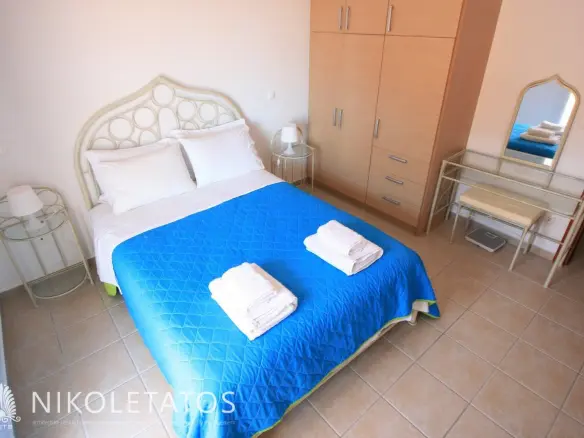 Villa Of 300 M² With Sea View In Kompothekrata, Greece