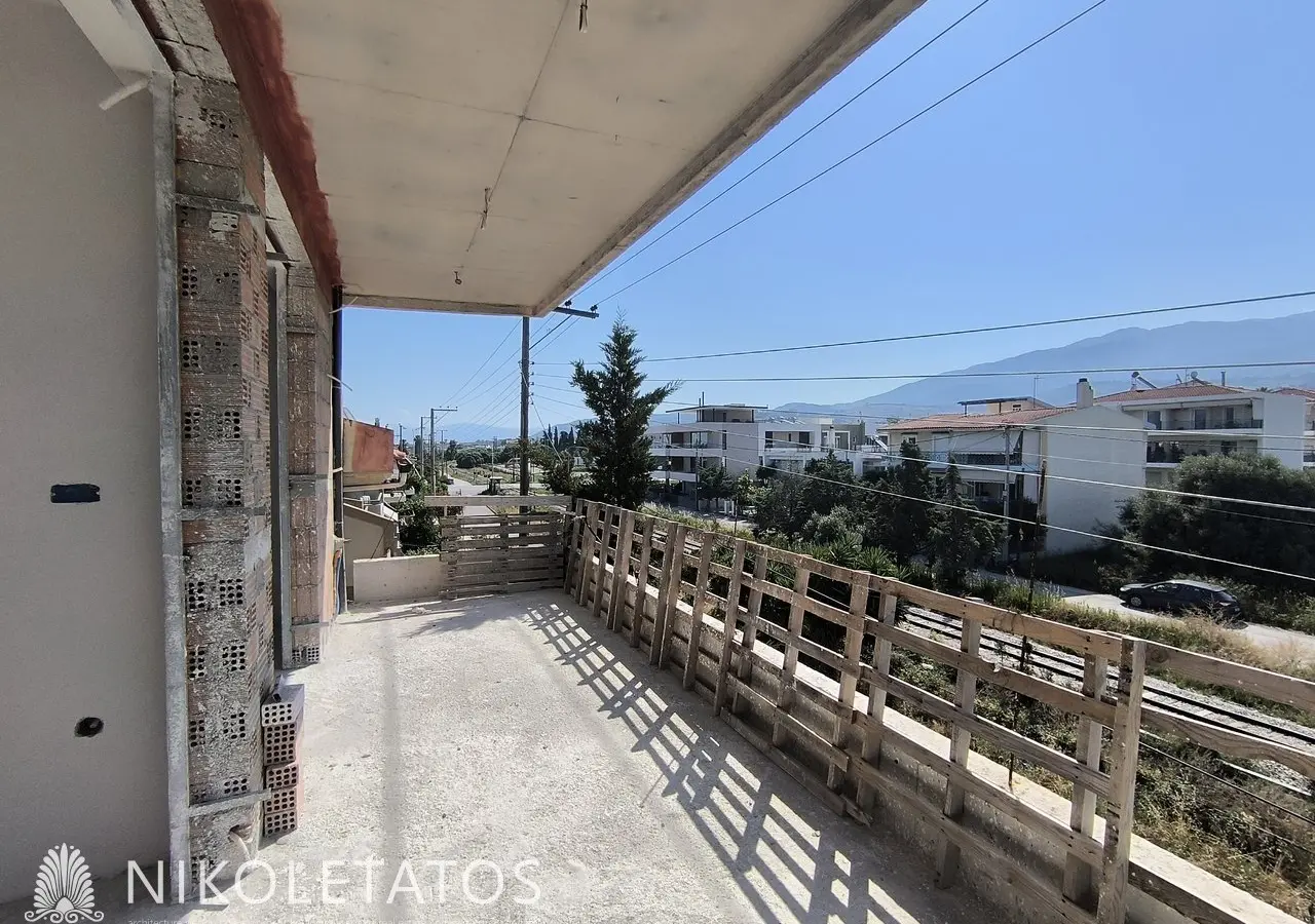 House With Garden In Greece
