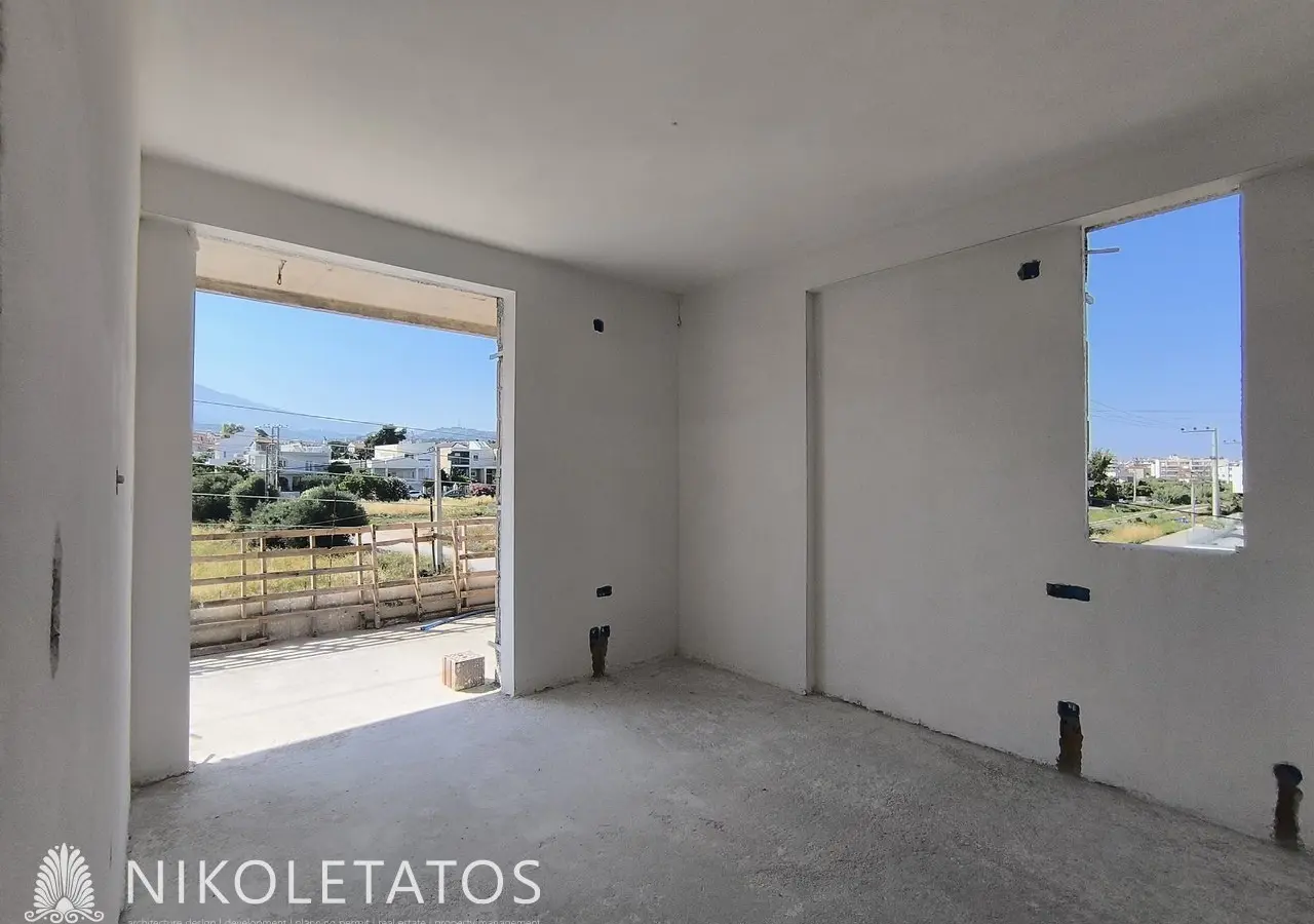 House With Garden In Greece