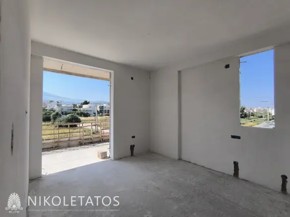 House With Garden In Greece