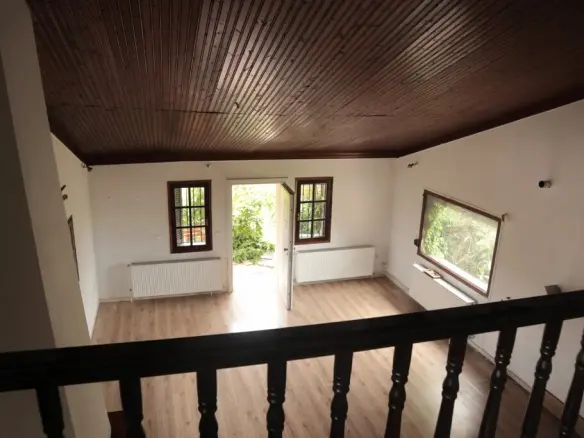 Detached House In Mikra, Greece (190 M²)