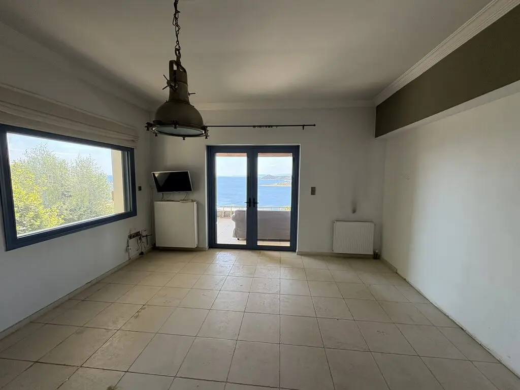 Villa Of 350 M² In Attica