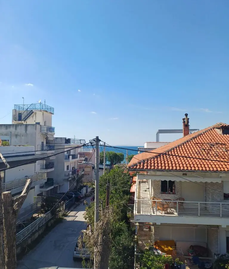 Building Of 310 M² In The Suburbs Of Thessaloniki