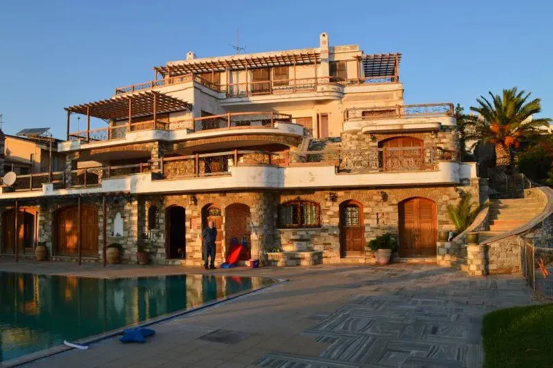 Villa Of 1200 M² In Attica