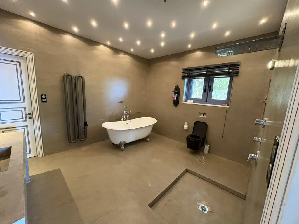Villa Of 350 M² In Attica