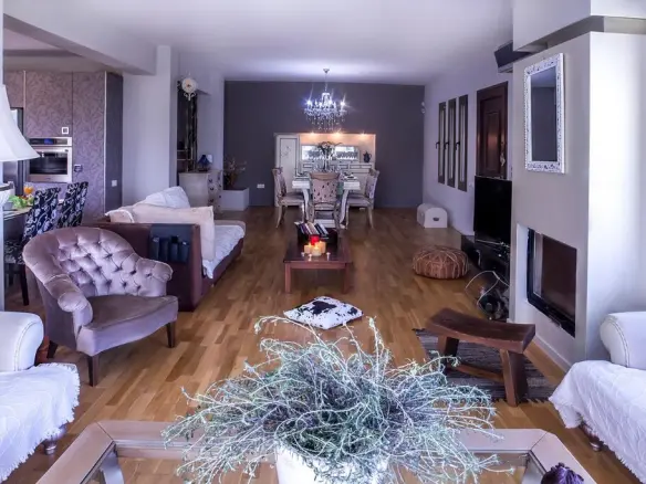 6-bedroom Villa In Archanes, Greece (300 M²)
