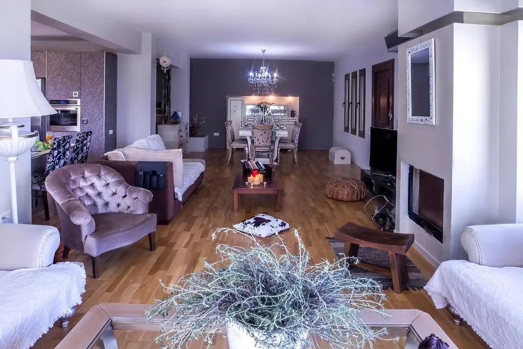 Villa Of 300 M² In Crete