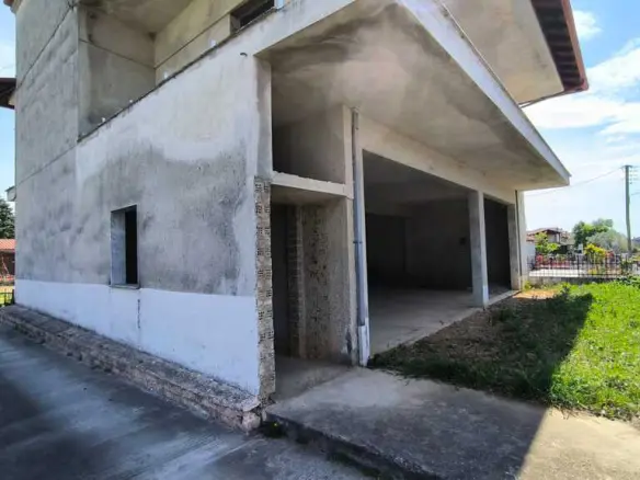 3-bedroom Detached House In Dion, Greece (280 M²)