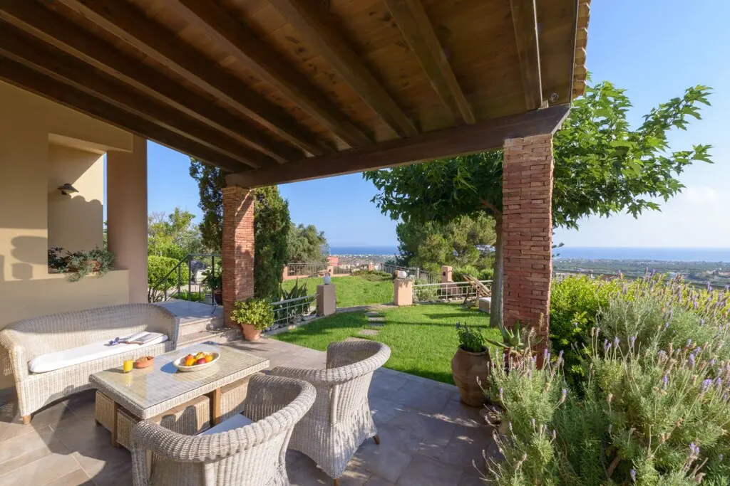 Villa Of 250 M² In Crete