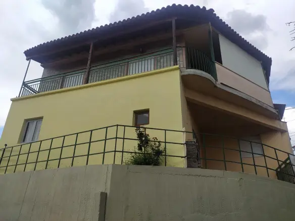 3-bedroom Detached House In Poligiros, Greece (200 M²)