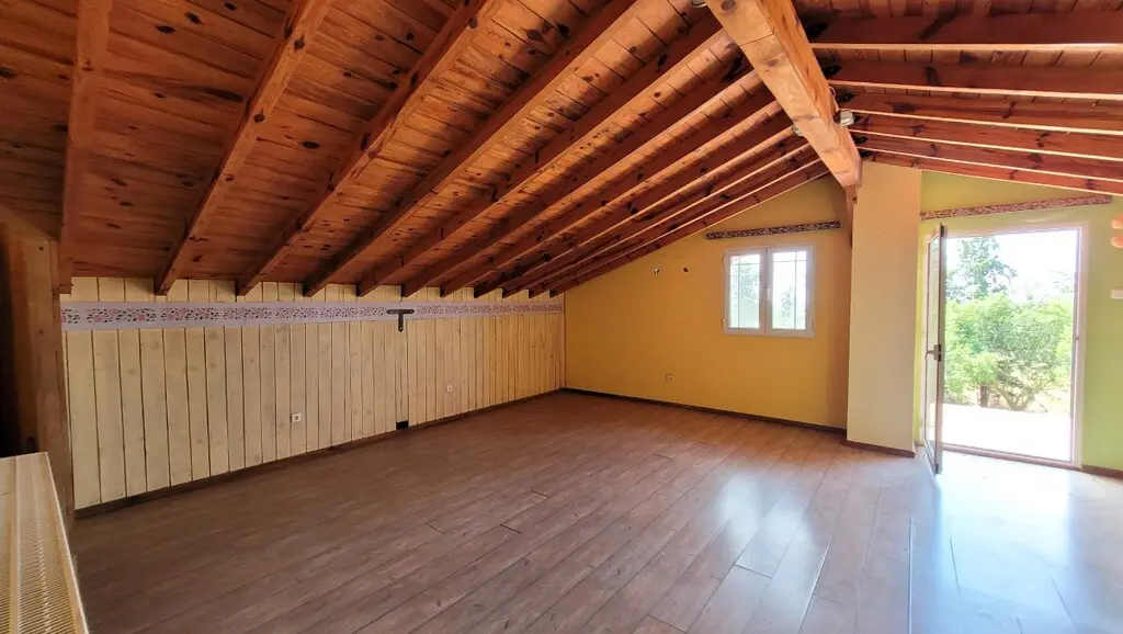 Detached House Of 360 M² In The Suburbs Of Thessaloniki