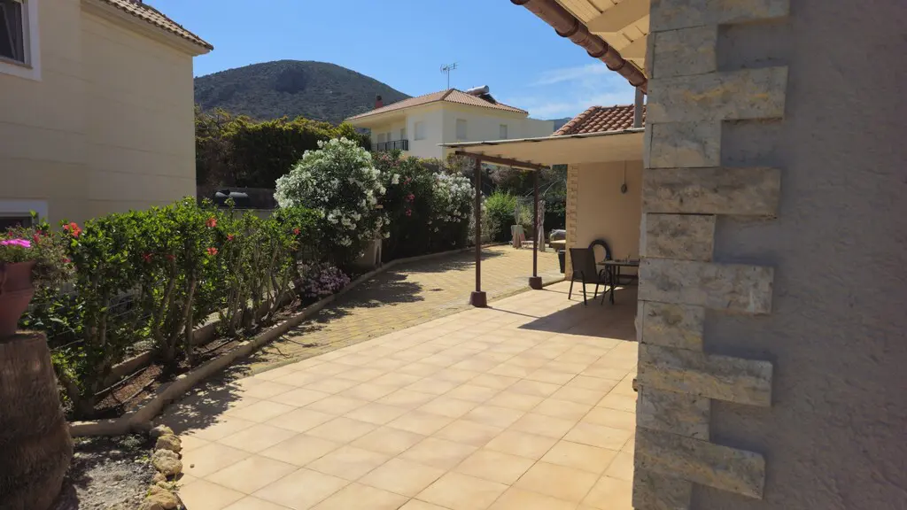 Detached House Of 165 M² In Crete