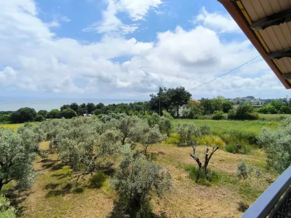 3-bedroom Detached House In Methoni, Greece (140 M²)