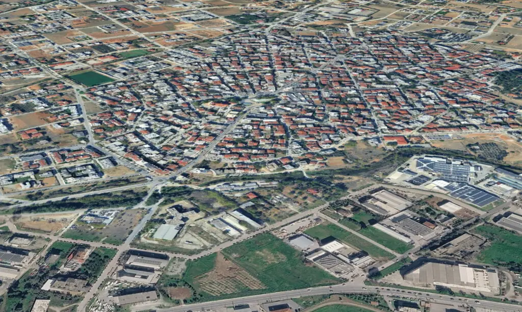 Land Of 3080 M² In The Suburbs Of Thessaloniki