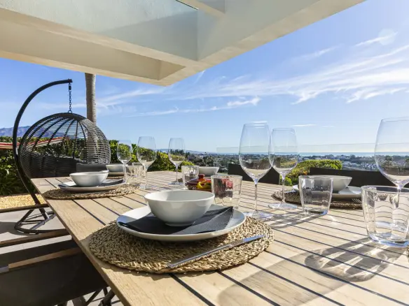 4-bedroom Property In Benahavís, Spain (354 M²)